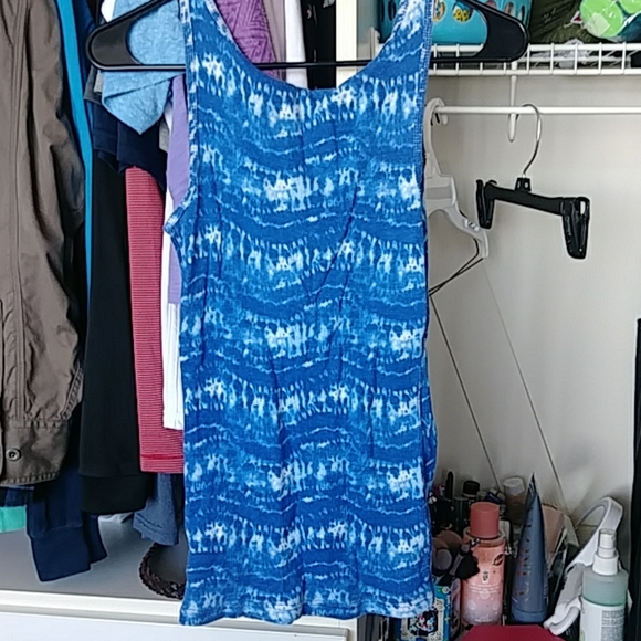 Blue tie dye tank top - Picture 2 of 3